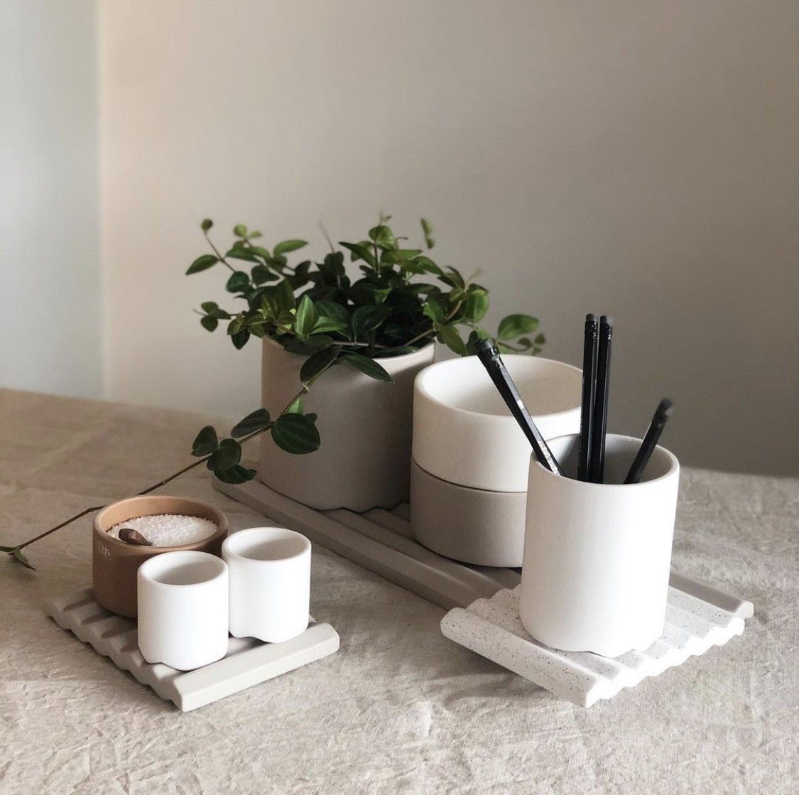 Wave Ceramic Organizer Tray – Matte